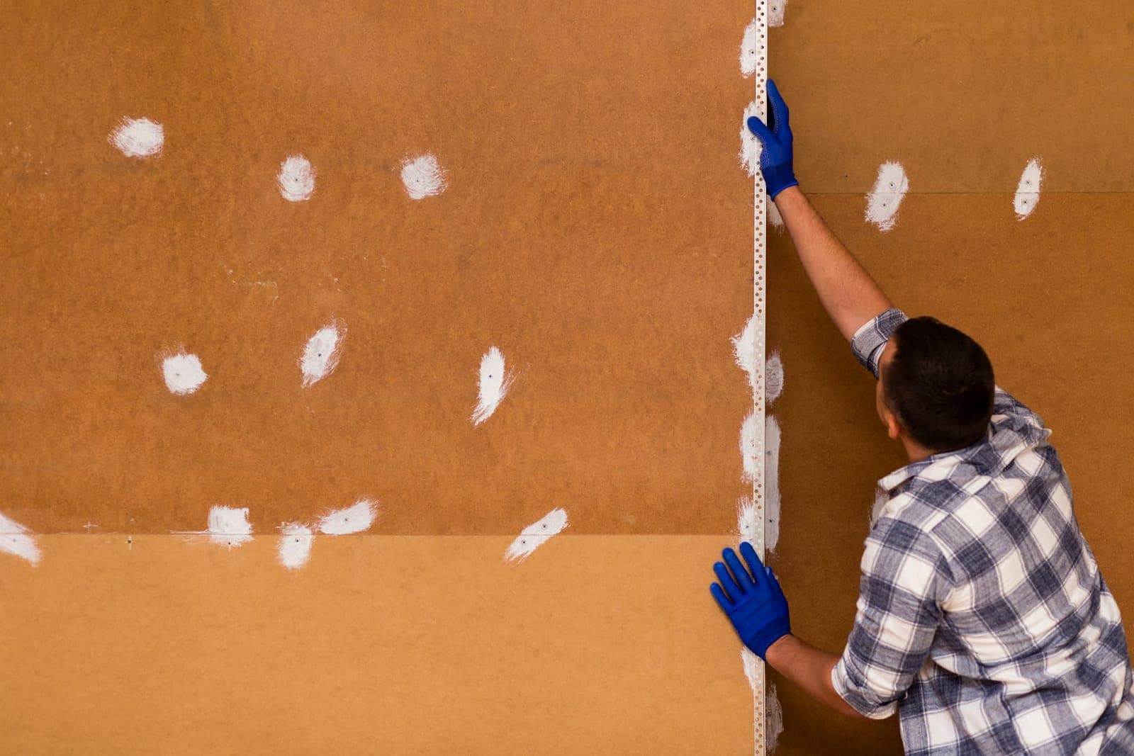 Aménagement intérieur : cloisons, sols, peinture — illustration 1